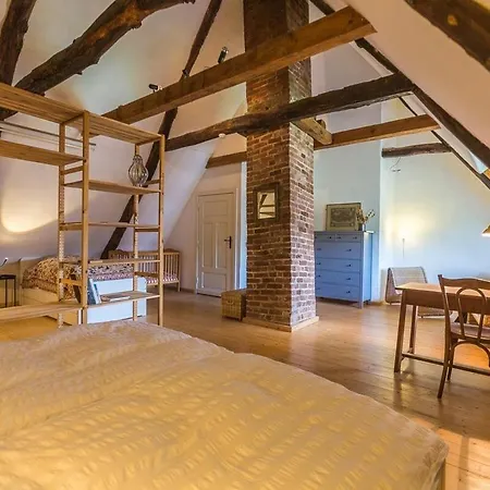 Apartment Reetdachhaus Mit Elbblick *