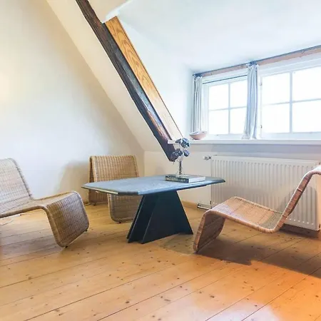 Apartment Reetdachhaus Mit Elbblick